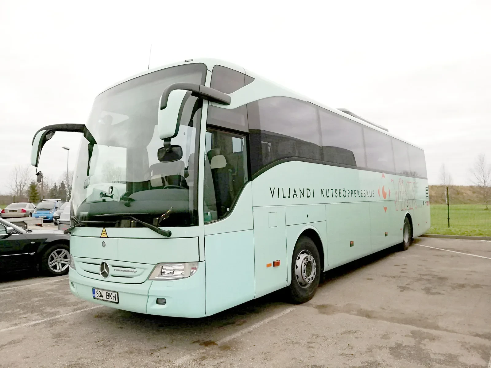 Pakume veoauto ja bussi libedasõitu